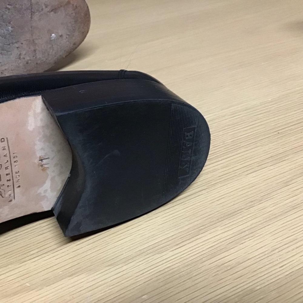 EUC Bally Black Leather Loafers Size 11.5 Made In Switzerland - Picture 10 of 12